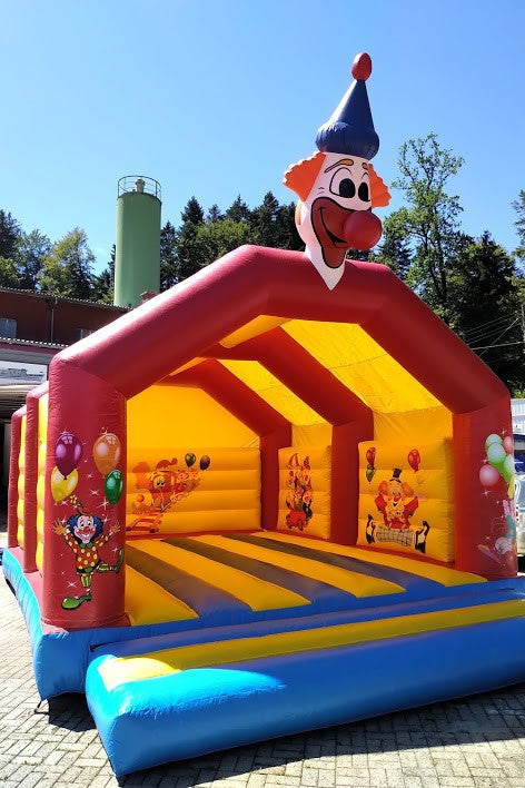 Hüpfburg Clown