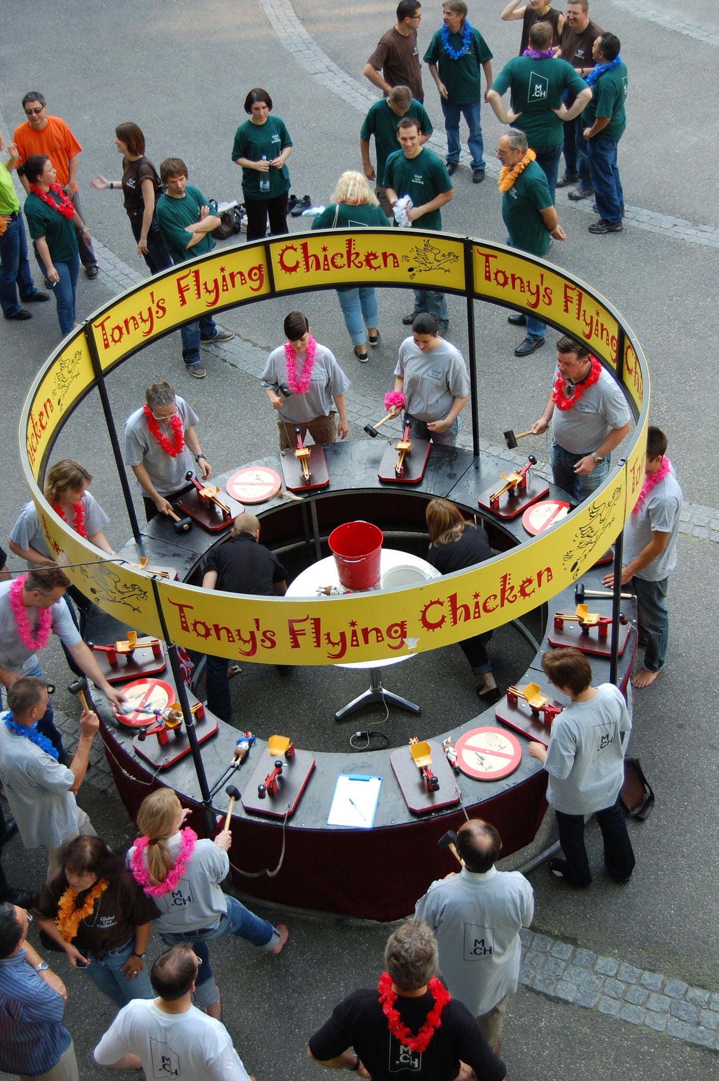 Flying Chicken 12 Pers.