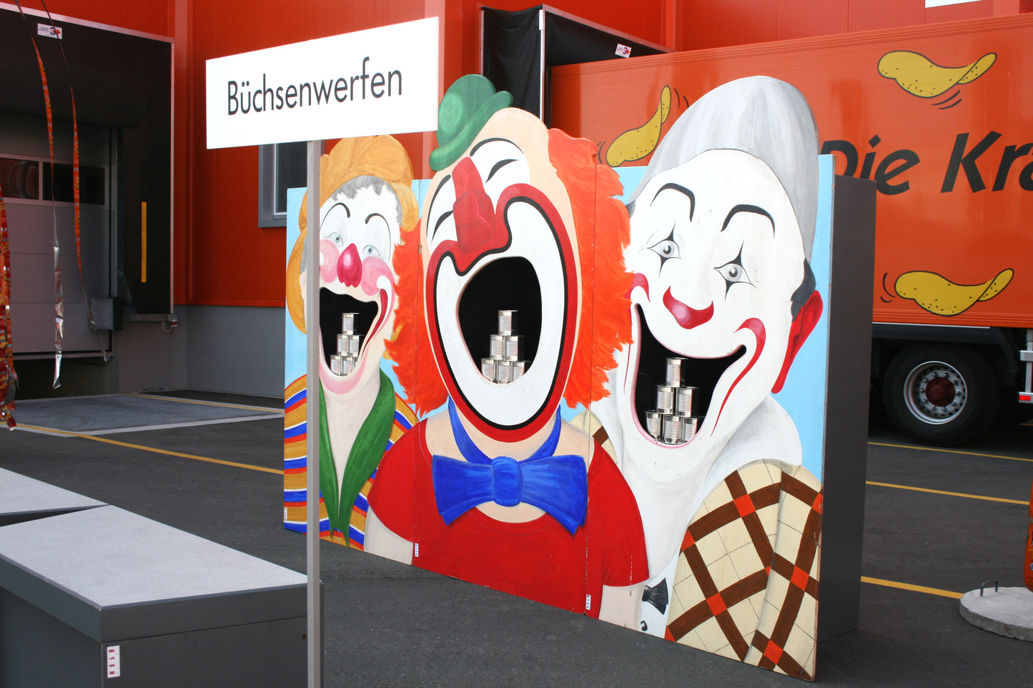 Büchsenwerfen "Clowns-Trio"