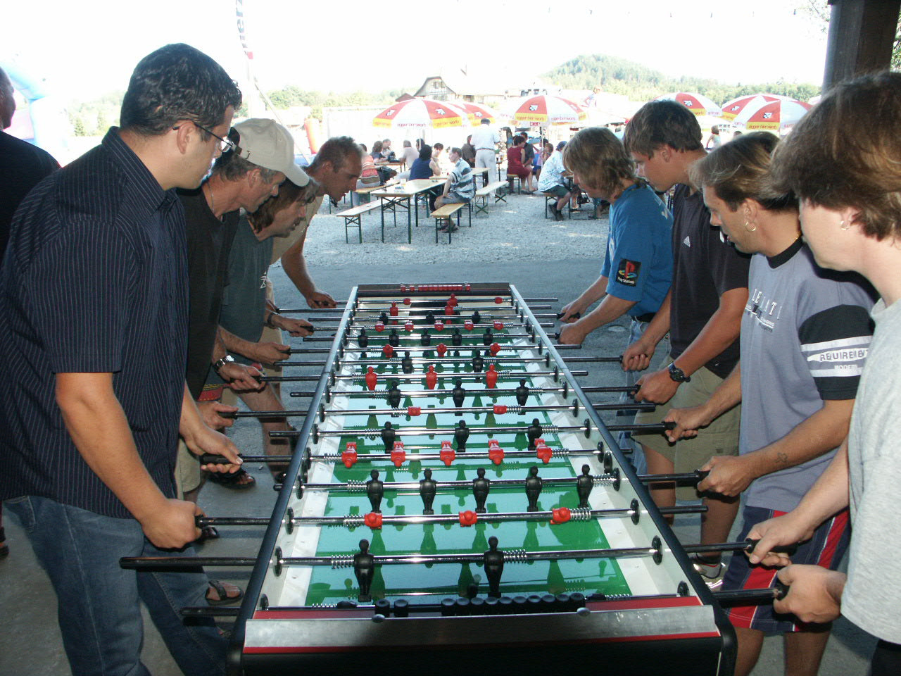 Fussballkasten für 8 Personen