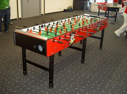 Fussballkasten für 8 Personen