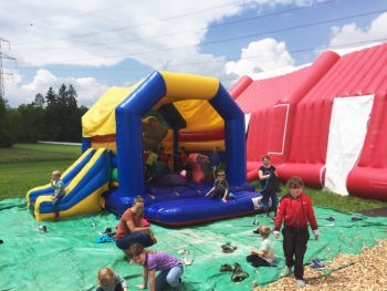 Hüpfburg Elefant mit Rutsche