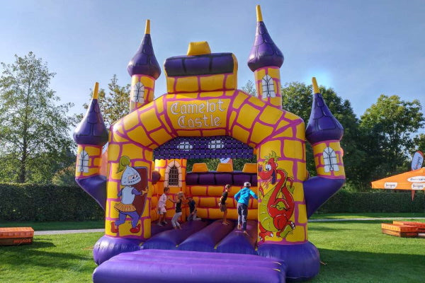 Hüpfburg Camelot Castle