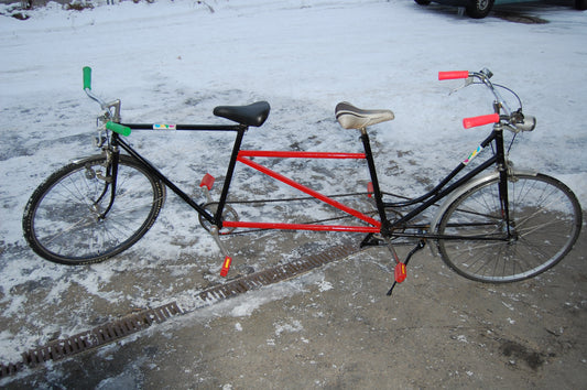 Jux Velo Tandem Rücken an Rücken