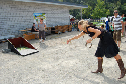 Hufeisen werfen