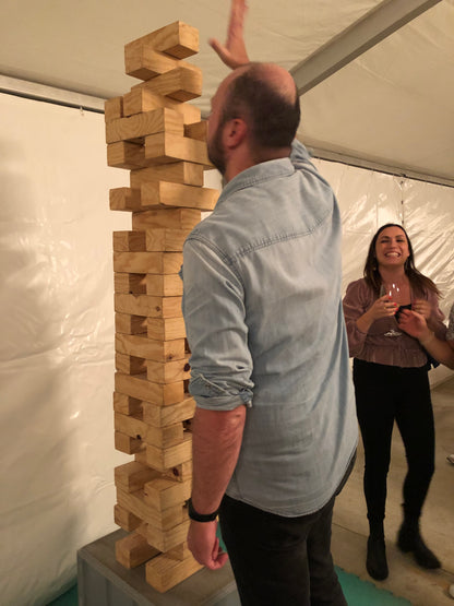 Jenga Mega / gross mit 78 Klötzen