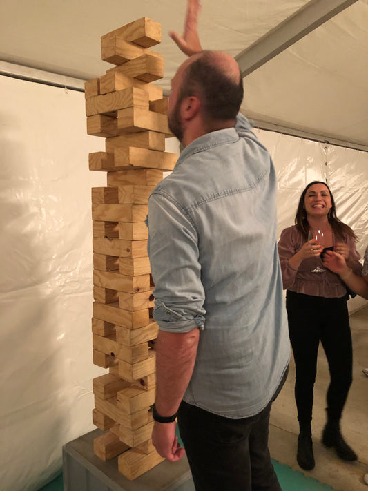 Jenga Mega / gross mit 78 Klötzen