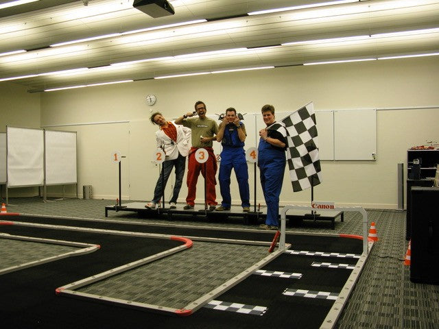 Race Car Rennen indoor