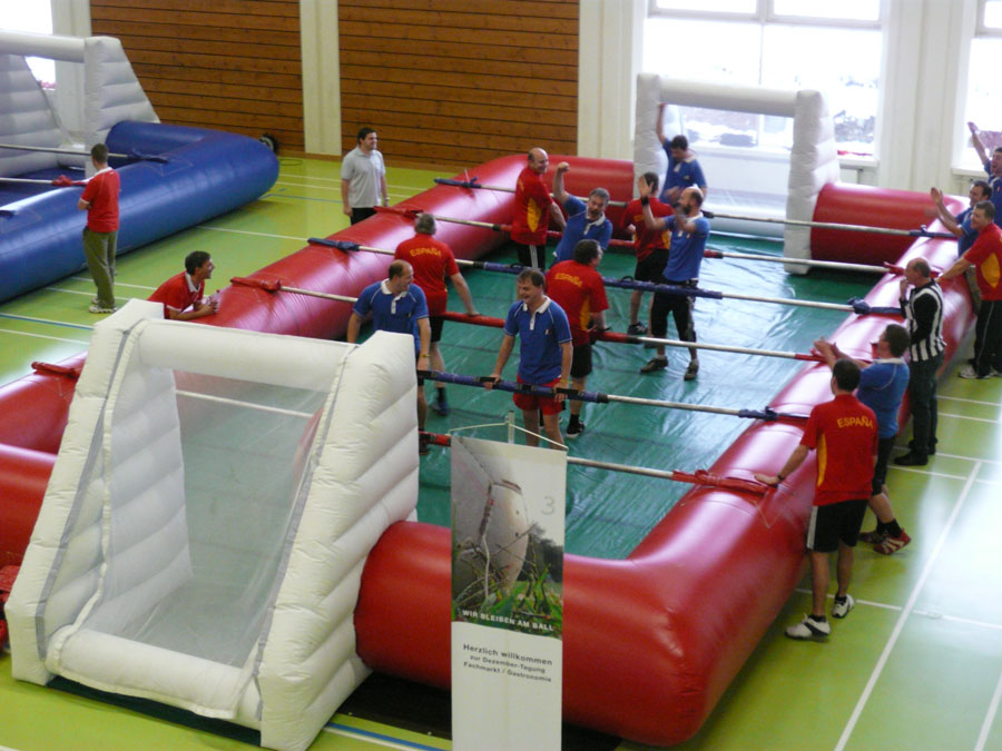 Menschen Fussball Human Kicker Budget